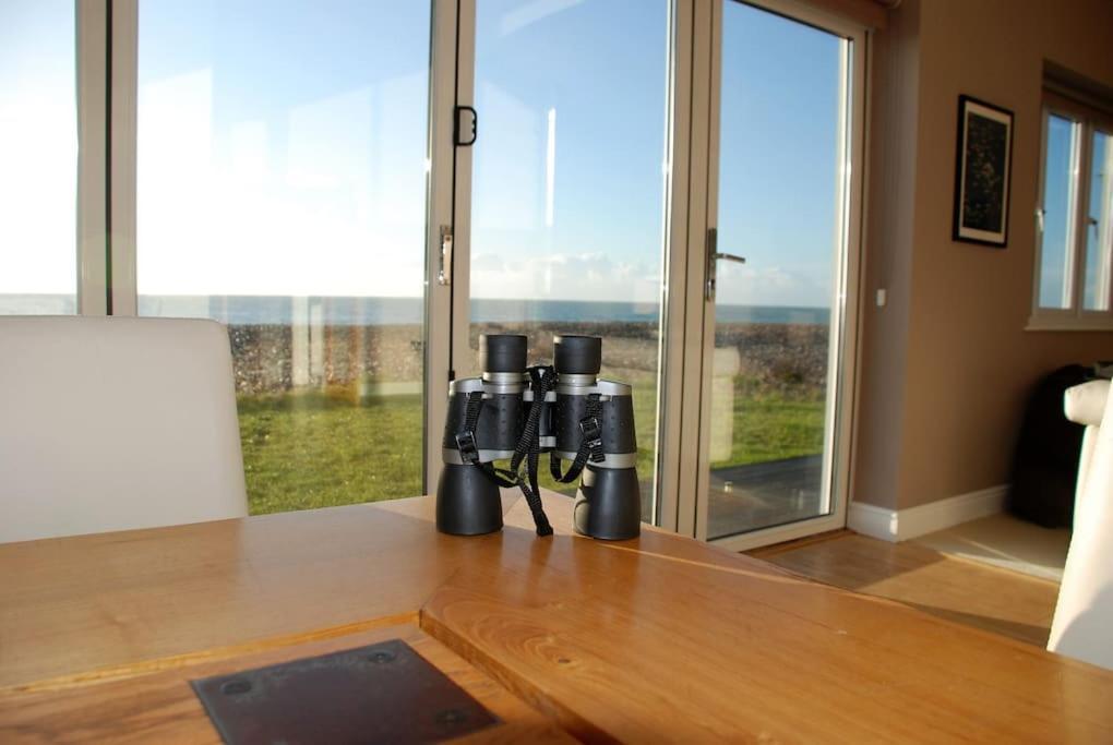 Wow I'M Living On The Beach. Luxury 4 Bed Sleeps 8 パガム エクステリア 写真